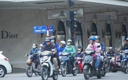 Ngày mai khí lạnh tràn Hà Nội, miền Trung mưa liên tiếp 6 ngày