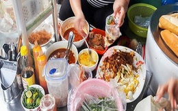 Quán bánh mì chấm 40 năm ở Nha Trang
