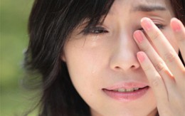 Nỗi lòng của mẹ trẻ 2 con ở nhà tiêu tiền chồng "sao mà nhục nhã ê chề?"