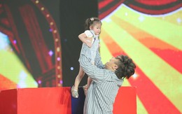 Gia Bảo lần đầu đưa con gái 2 tuổi lên sân khấu