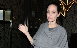 Angelina Jolie giờ đây chỉ còn 34 kg dù cao gần 1m70?