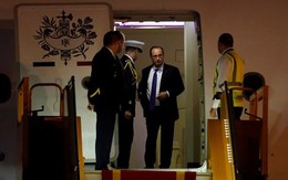 Tổng thống Pháp Hollande đặt chân đến Hà Nội