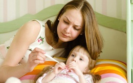 Trẻ phải nhập viện nhiều lần do bệnh hô hấp giao mùa