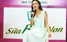 Hoa hậu Thu Thảo rơi nước mắt với tiết mục của thí sinh HHVN