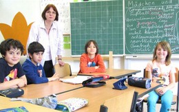 Giáo dục ở Đức: Cô giáo "nhắc nhở" bố mẹ khi trẻ biết chữ trước khi vào lớp 1