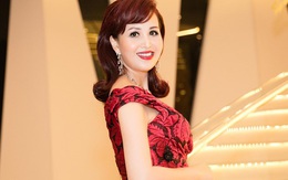 Hoa hậu Diệu Hoa diện đầm trễ vai chấm thi nhan sắc