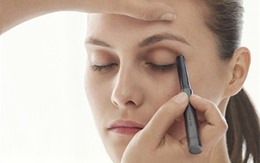 7 bước make up "dễ như ăn kẹo" biến mắt một mí trở nên to tròn như búp bê