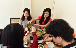 Nữ thạc sĩ 8X đứng bục giảng cả đại học lẫn mẫu giáo