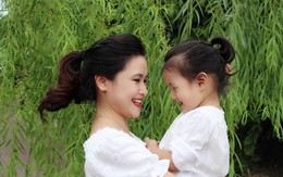 Em bé 3 tuổi đối đáp tiếng Anh thành thạo