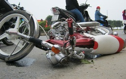 Tai nạn khi đi xe đạp điện, hai thiếu nữ thương vong