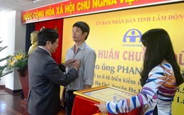 Tặng huân chương Dũng cảm cho tài xế Phan Văn Bắc