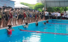 Hải Phòng: Học sinh thi bơi cổ vũ phong trào chống đuối nước