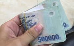 Vướng lao lý vì nhặt được tiền không trả người mất