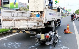 Tông vào xe thi công đèn đường, một thanh niên tử vong