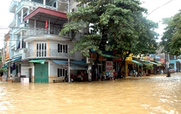 Thành phố Yên Bái thành sông sau bão
