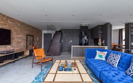 Penthouse sang trọng với phòng làm việc giấu sau tủ sách
