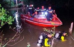 Gia đình sơ ý, bé gái 18 tháng tuổi rơi xuống sông mất tích