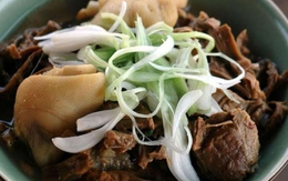 Cách nấu canh măng khô móng giò chuẩn vị cho ngày Tết