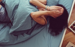 Điều chàng bảo "không có gì" nhưng nàng thấy trầm trọng còn hơn cả "tội" ngoại tình