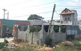 Bé 7 tháng cùng mẹ chết trong tư thế treo cổ