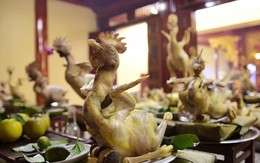 Độc đáo thế ‘gà bay’ trên cỗ cúng rằm tháng Giêng