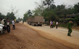 Xe biển Lào tông chết thai phụ cùng con gái, chồng nguy kịch