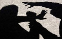 Hàng loạt nam giới tố cáo bị phụ nữ cưỡng hiếp