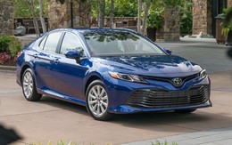 Camry Mỹ 2018 giá từ 534 triệu: Cuộc đổi ngôi, cơn sốt mới