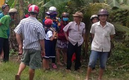 Người đàn ông cháy đen trong vườn chanh ở miền Tây
