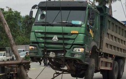 Hưng Yên: Xe tải mất lái kéo lê người đàn ông đi xe máy tử vong