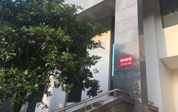 Chuyện nực cười nhất Bắc Giang: Cắm biển cảnh báo đá rơi ở tòa nhà liên cơ quan mới xây gần 350 tỷ đồng