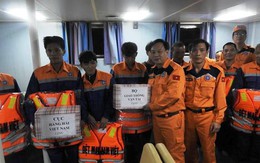 Nghệ An: Cứu sống 9 thuyền viên gặp nạn trên biển