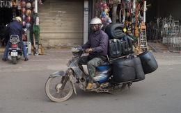 Xe máy cũ như "đồng nát" tung hoành đường phố Hà Nội