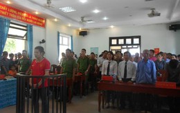 Chiếc dao trong cặp sách bé gái và án mạng đau lòng cha giết mẹ