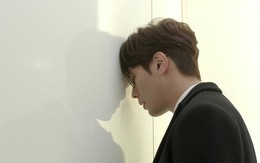Bí mật đằng sau việc giữa đêm tân hôn, chồng ngậm đắng nuốt cay kí vào đơn ly hôn