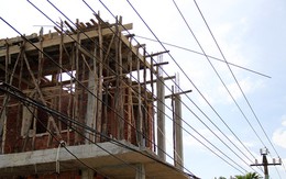 Bị điện giật rơi từ độ cao hơn 12 mét, người đàn ông nguy kịch