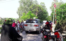 Bỏ lại xe máy, thiếu nữ nhảy sông tự vẫn