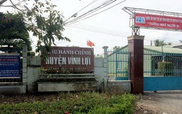 Phó văn phòng nằm bất động trong phòng phó bí thư huyện ủy