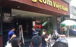 Nhà hàng ở Bà Triệu bất ngờ bốc cháy