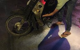 Hà Nội: Châm lửa thử xem xăng 'auth hay fake', thanh niên tự đốt trụi xe