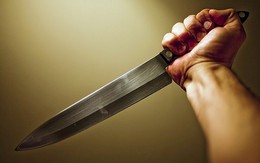 Chồng chém đứt bàn tay vợ tại sân tòa