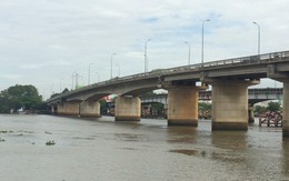 Nhiều người ngỡ ngàng khi thấy cô gái 20 tuổi gieo mình xuống sông Sài Gòn nghi tự tử