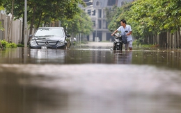 Người dân Thủ đô vẫn bị nước “vây” mỗi khi mưa xuống