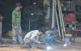 Sau vụ cháy làm 8 người chết, lửa hàn xì vẫn đỏ nhiều khu phố chật của Hà Nội