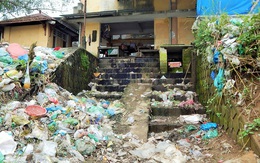 Thừa Thiên Huế: Cuộc sống đảo lộn vì bãi rác tại chợ Tuần