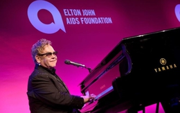 Elton John nhập viện vì nhiễm "virus siêu hiếm có khả năng gây chết người"