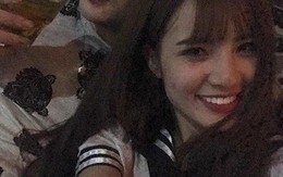 Em gái Công Vinh im lặng, khóa facebook trước hàng loạt scandal ở Singapore
