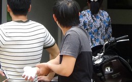 Hai diễn viên suýt chết vì mắc kẹt trong phòng lồng tiếng bị cháy