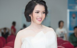 Hoa khôi Huỳnh Thúy Vi đẹp rạng rỡ với đầm xòe trắng