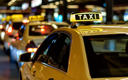 Học sinh gọi taxi đến đón, cha mẹ hô hoán con bị bắt cóc